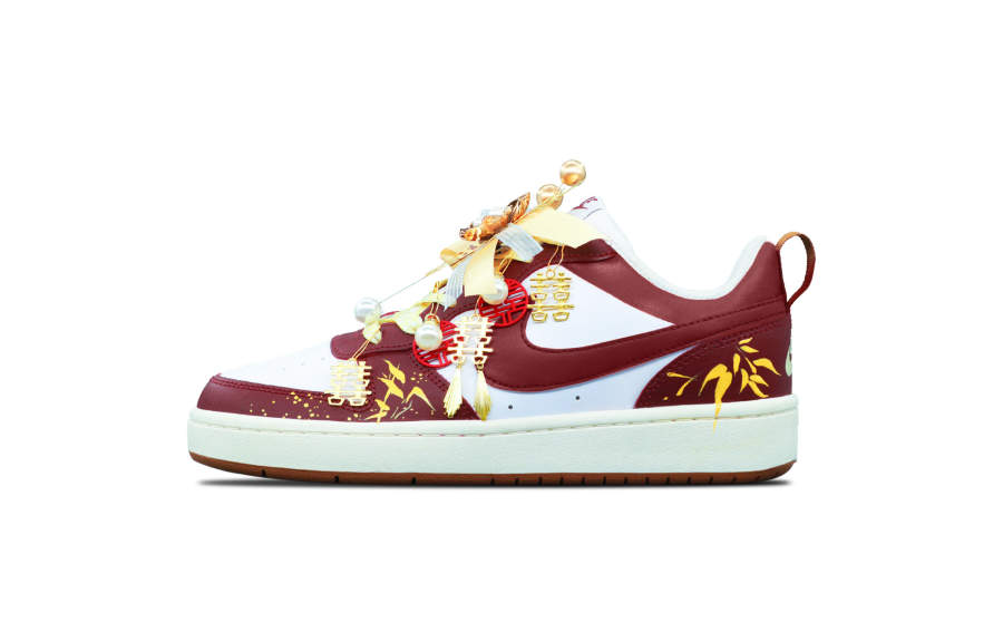 Nike Nike Court Borough Cushioning, Wear Resistant Low top Skateboard Shoes Women's Red