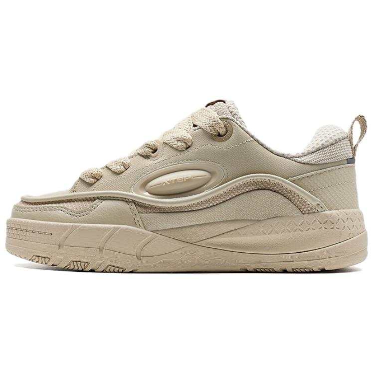 XTEP Slip Resistant Abrasion Resistant Slip Resistant Abrasion Resistant Low top Skateboard Shoes Women's Yellow