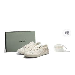 VTVN Moonlight Collection Low top Skateboard Shoes Women's White