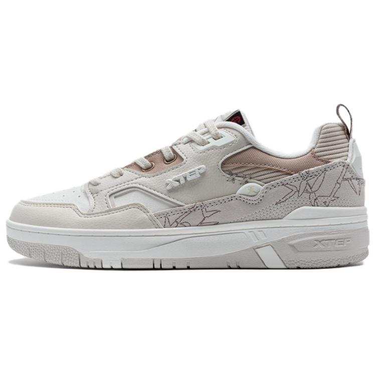 XTEP New Glow Slip Resistant Abrasion Resistant Low top Skateboard Shoes Women's White Brown