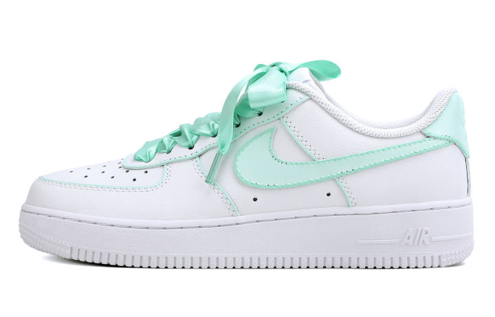 Nike Nike Air Force 1 Abrasion Resistant Abrasion Resistant Low top Skateboard Shoes Unisex White Green