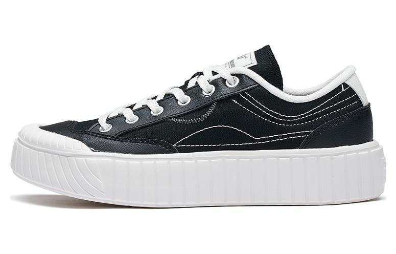 361° Versatile Slip Resistant Abrasion Resistant Low top Skateboard Shoes Women's Black White