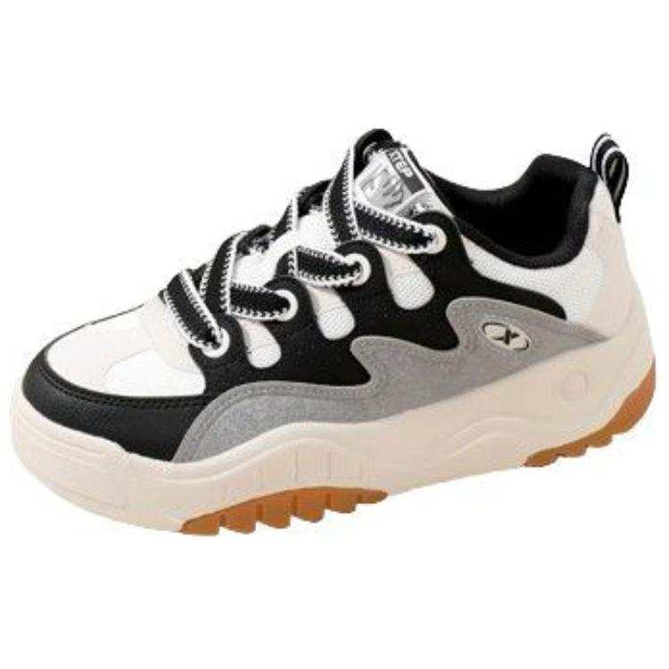 XTEP Synthetic Leather Comfortable And Trendy Slip Resistant, Abrasion Resistant, Waterproof Low top Skateboard Shoes