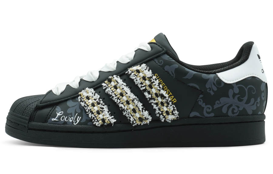 Adidas Originals SUPERSTAR Slip Resistant Abrasion Resistant Low top Skateboard Shoes Unisex Black White