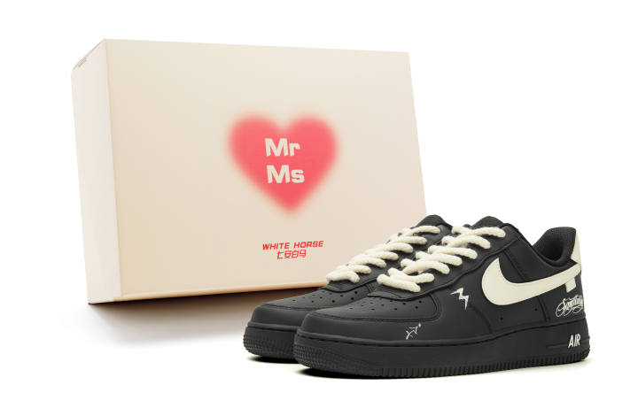 Nike Nike Air Force 1 Slip Resistant Abrasion Resistant Low top Skateboard Shoes Unisex Beige Black