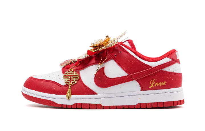 Nike Nike Dunk Low top Skateboard Shoes Women's Red