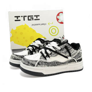 ITGI Slip Resistant Abrasion Resistant Low top Skateboard Shoes Unisex Black