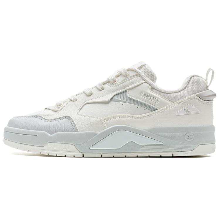 XTEP New Glow Slip Resistant Cushioning Low top Skateboard Shoes Women's White Gray