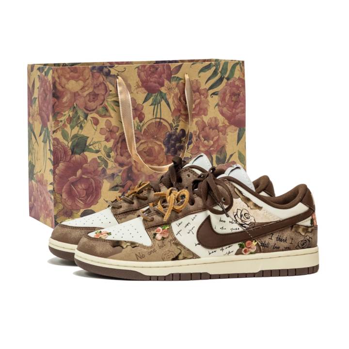 Nike Nike Dunk Fantasy, Love Talk Planner Abrasion Resistant Low top Skateboard Shoes Unisex Brown