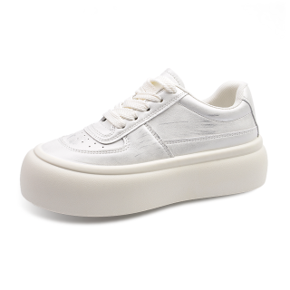 DINGGU Lightweight Abrasion Resistant Low top Skateboard Shoes Women's