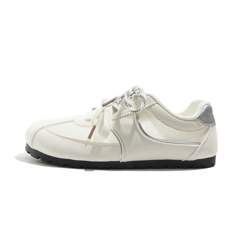 MEAKKEA Coverage Lightweight And Breathable Low top Skateboard Shoes Women's
