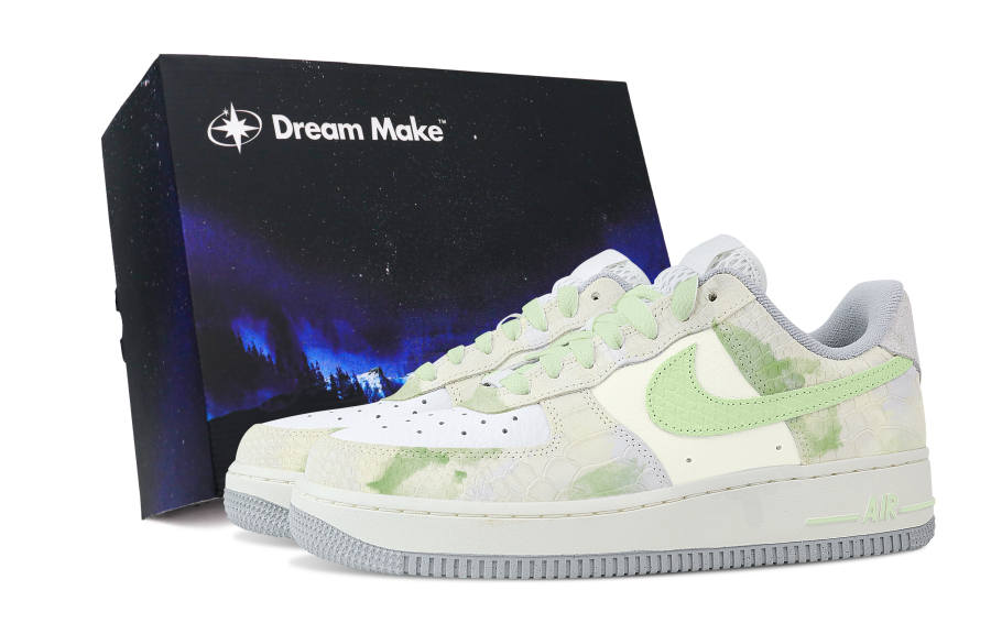 Nike Nike Air Force 1 Slip Resistant Abrasion Resistant Low top Skateboard Shoes Women's White Green