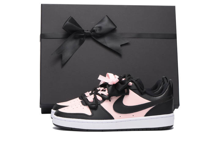 Nike Nike Court Borough Chestnut Coverage Slip Resistant Low top Skateboard Shoes GS Black Pink