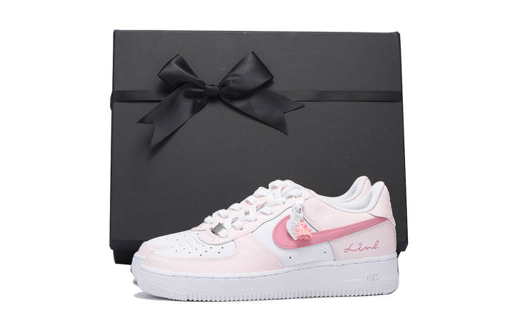 Nike Nike Air Force 1 Coverage Slip Resistant Abrasion Resistant Low top Skateboard Shoes Unisex Pink White