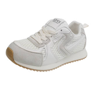 LONGZHIWU Low top Skateboard Shoes Women's