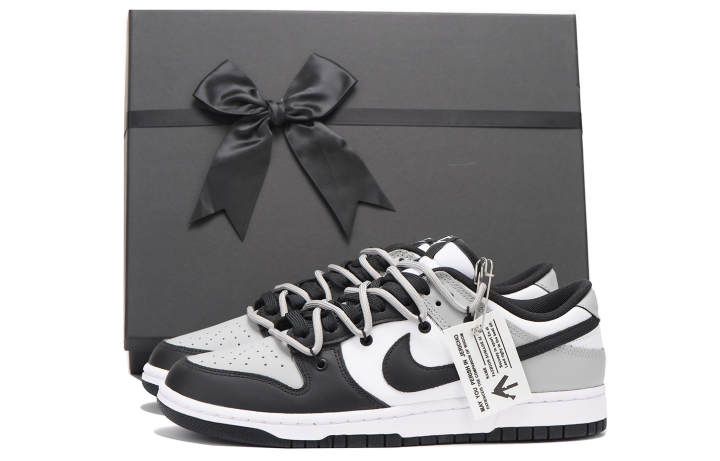 Nike Nike Dunk Low top Skateboard Shoes Men's Black White