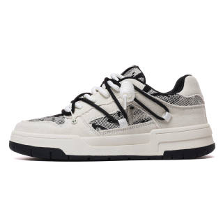 YAMIDE Lightweight, Breathable, And Slip Resistant Lightweight, Breathable, And Slip Resistant Low top Skateboard Shoes