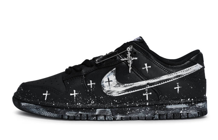 Nike Nike Dunk 811 Manufacturing, The Chosen Voice Low top Skateboard Shoes Unisex Black White
