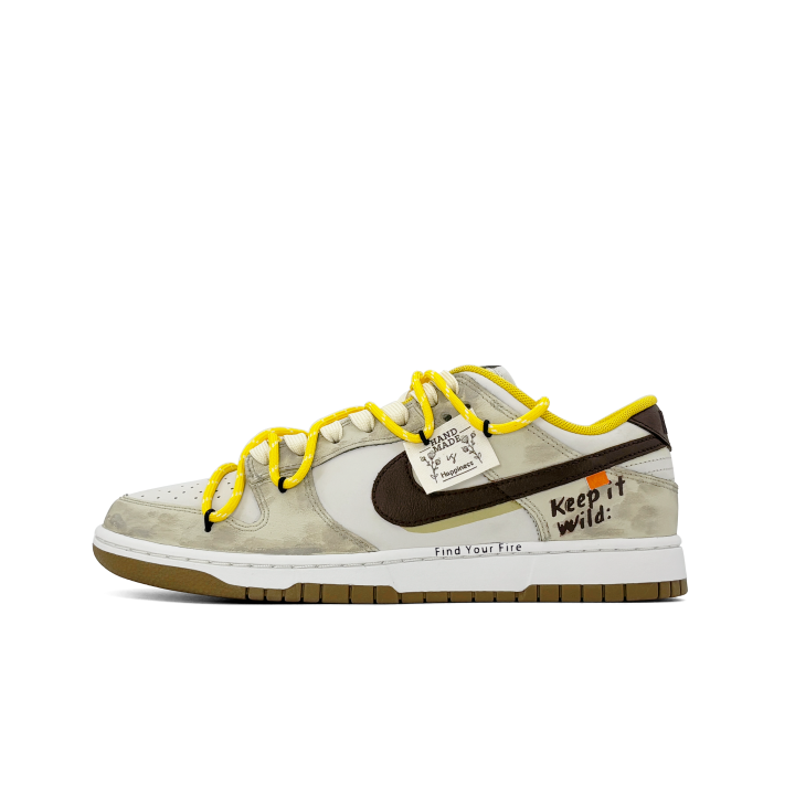 Nike Nike Dunk Abrasion Resistant Abrasion Resistant Low top Skateboard Shoes Men's Yellow Brown