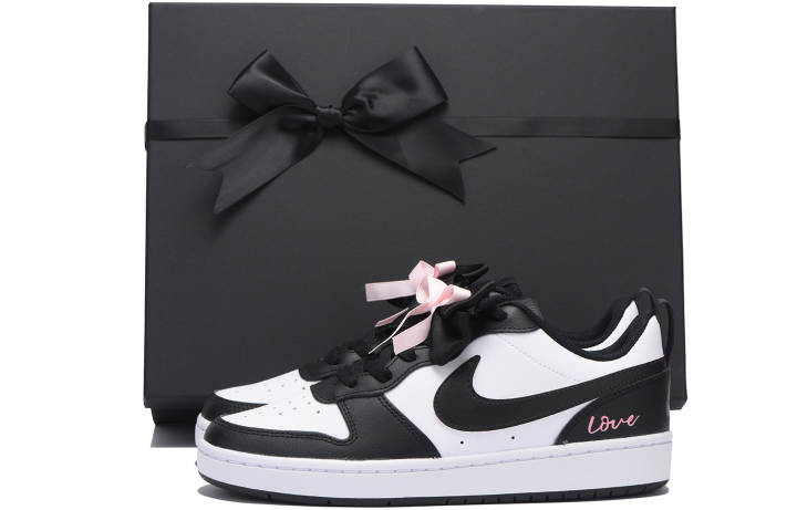 Nike Nike Court Borough Chestnut Coverage Slip Resistant Low top Skateboard Shoes GS Black White