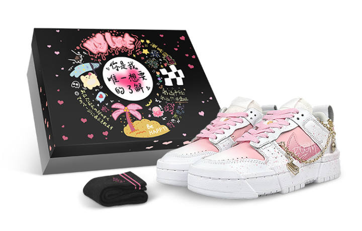 Nike Nike Dunk Disrupt Low top Skateboard Shoes Women's White Pink