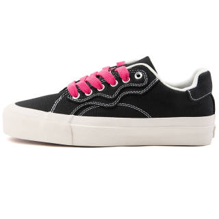 WANSWER Fabric Slip Resistant, Abrasion Resistant, Breathable Low top Skateboard Shoes Unisex Black Pink