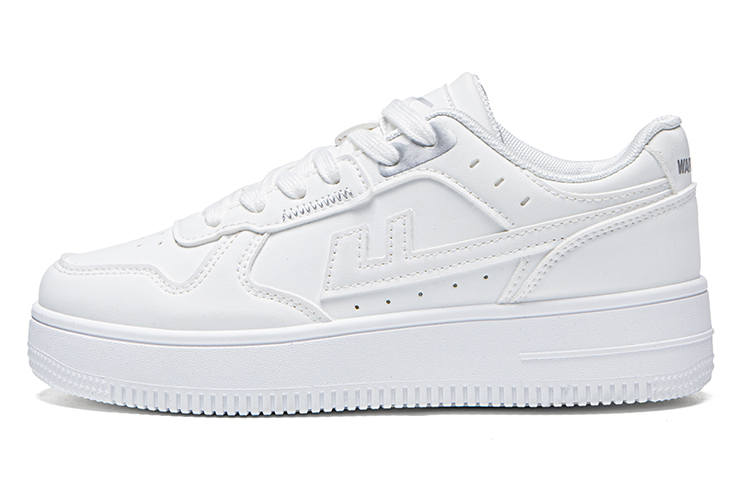Warrior Students' White Sneakers Wear resistant And Lightweight Low top Skateboard Shoes Unisex White