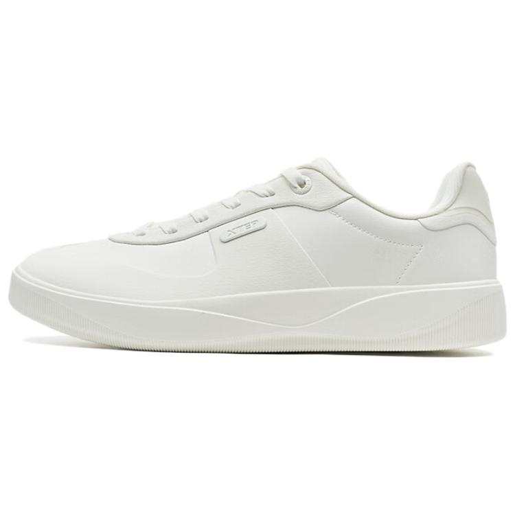 XTEP XTEP Lightweight Coverage Low top Skateboard Shoes Men's Sail White