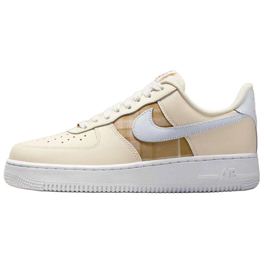 Nike Nike Air Force 1 Leather Abrasion Resistant Abrasion Resistant Low top Skateboard Shoes Women's Beige Brown