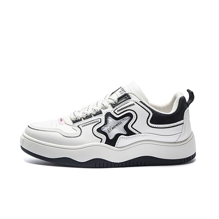 Meiretu Slip Resistant Low top Skateboard Shoes Men's White