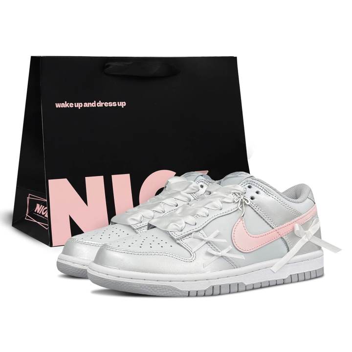 Nike Nike Dunk Low top Skateboard Shoes Women's Silver Pink
