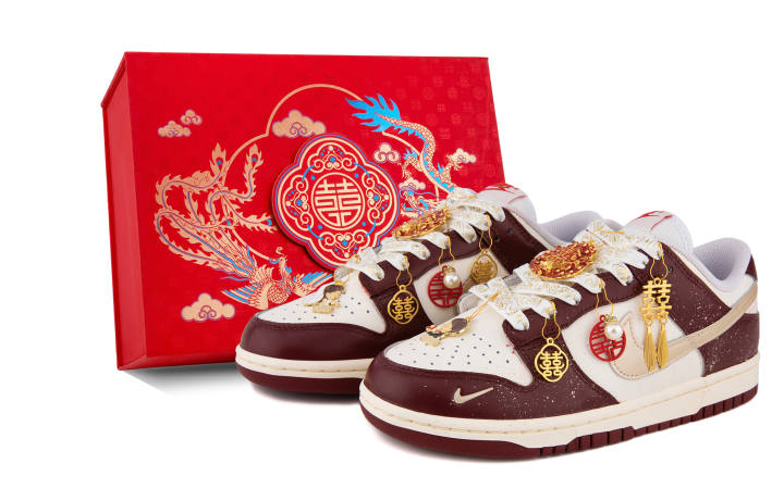 Nike Nike Dunk Low top Skateboard Shoes Women's Burgundy