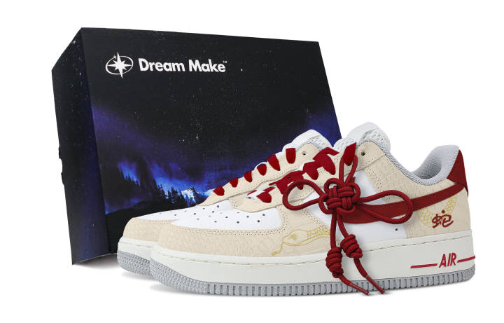 Nike Nike Air Force 1 Skateboard Shoes Women's Low Top White/Yellow/Red