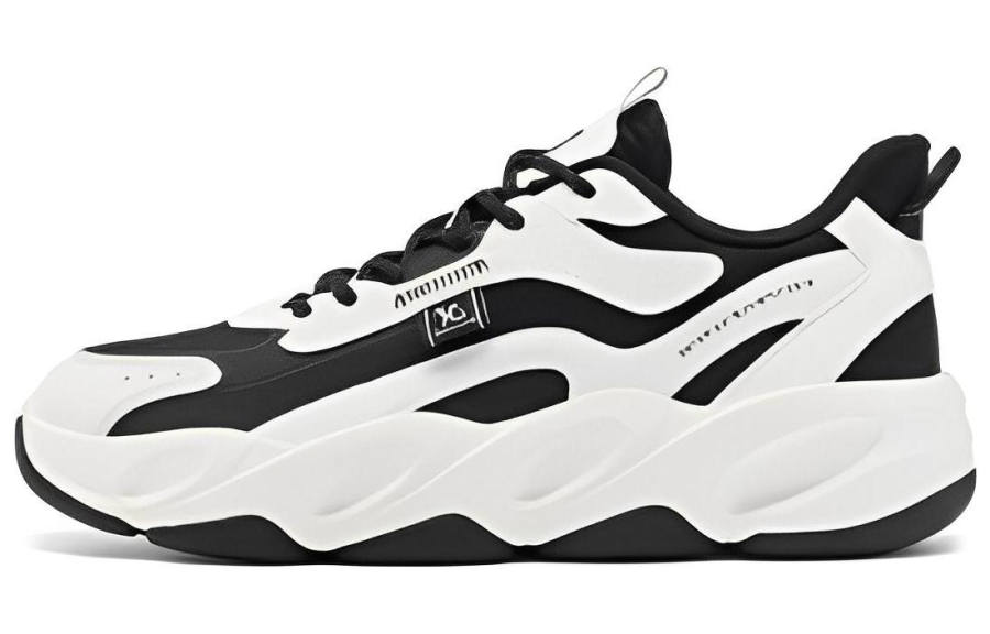 XTEP Dark Current 2.0 Slip Resistant Abrasion Resistant Low top Skateboard Shoes Women's Black White