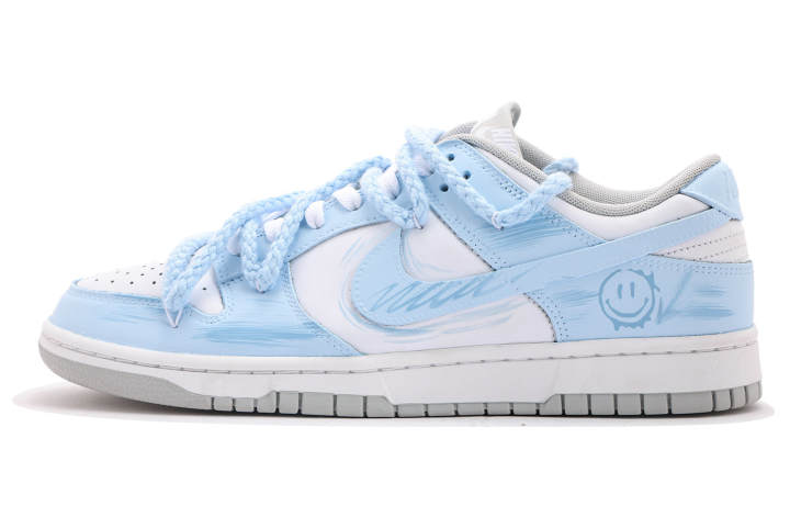 Nike Nike Dunk Abrasion Resistant Abrasion Resistant Low top Skateboard Shoes Men's White Blue