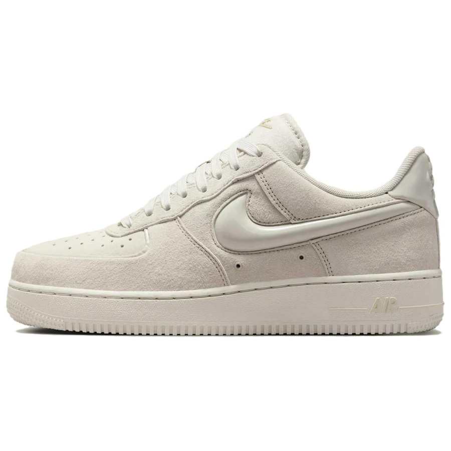 Nike Nike Air Force 1 Pig Split Leather Classic And Versatile Cushioning Low top Skateboard Shoes Women's Light Bone
