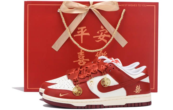 Nike Nike Dunk Slip Resistant Abrasion Resistant Low top Skateboard Shoes Women's True Red