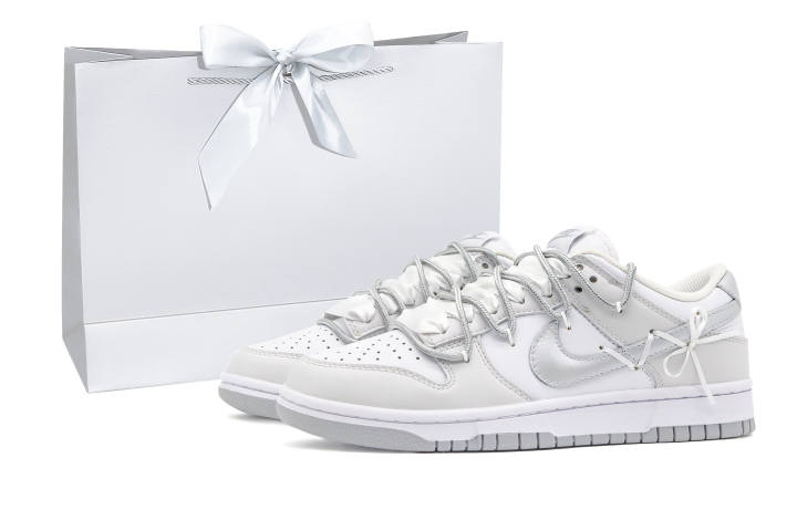 Nike Nike Dunk Leather Slip Resistant Cushioning Abrasion Resistant Low top Skateboard Shoes Women's White Silver