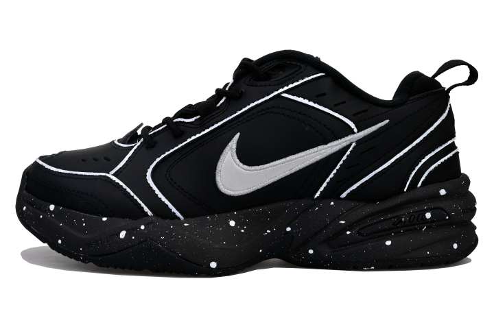 Nike Nike Air Monarch 4 Low top Chunky Sneakers Unisex Black White
