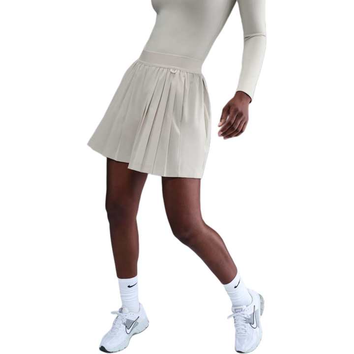 Nike Nike 24.7 PerfectStretch Women's Dri-FIT High-Waisted Loose Pleated Shorts