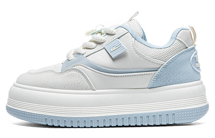Warrior Students Elegance Puffy Shoes Wear resistant And Lightweight Low top Skateboard Shoes Women's Beige Blue