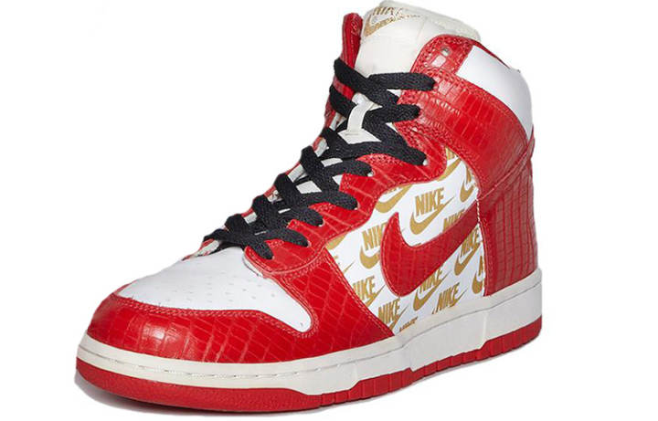 Nike Supreme x Nike Dunk SB Slip Resistant Mid top Skateboard Shoes Men's Red