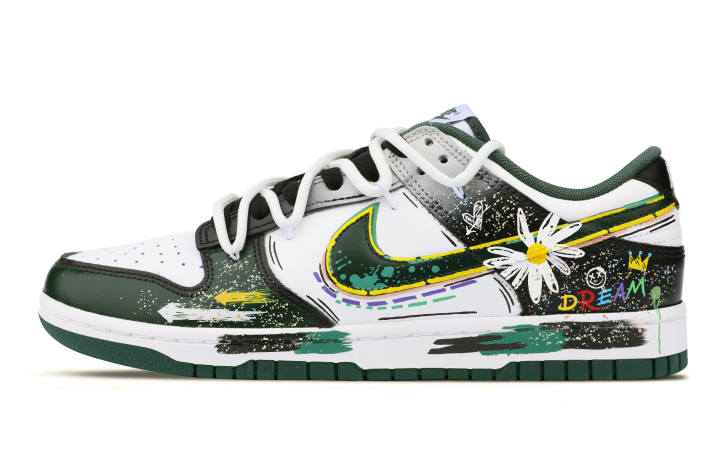 Nike Nike Dunk Abrasion Resistant Abrasion Resistant Low top Skateboard Shoes Unisex White Green