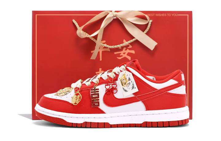 Nike Nike Dunk Coverage Abrasion Resistant Coverage Abrasion Resistant Low top Skateboard Shoes Unisex Red White