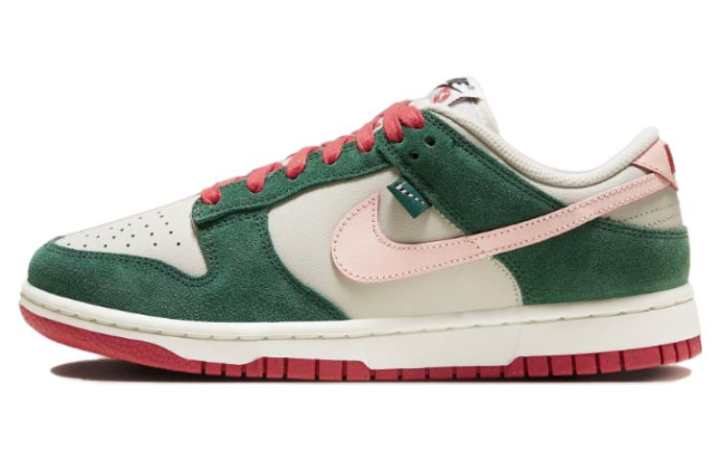 Nike Nike Dunk Low Se All Petals United Fir Green Women's