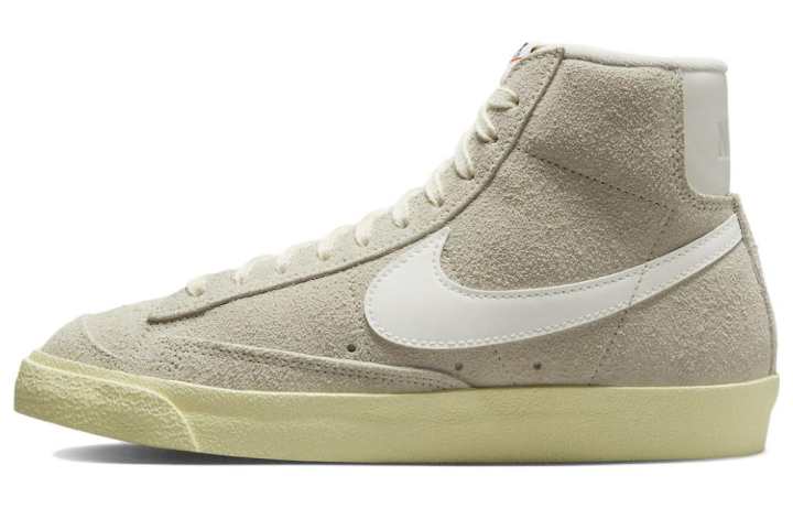 Nike Nike Blazer Mid 77 Vintage Light Bone Alabaster Women's