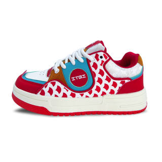 ITGI Slip Resistant Abrasion Resistant Low top Skateboard Shoes Unisex Red