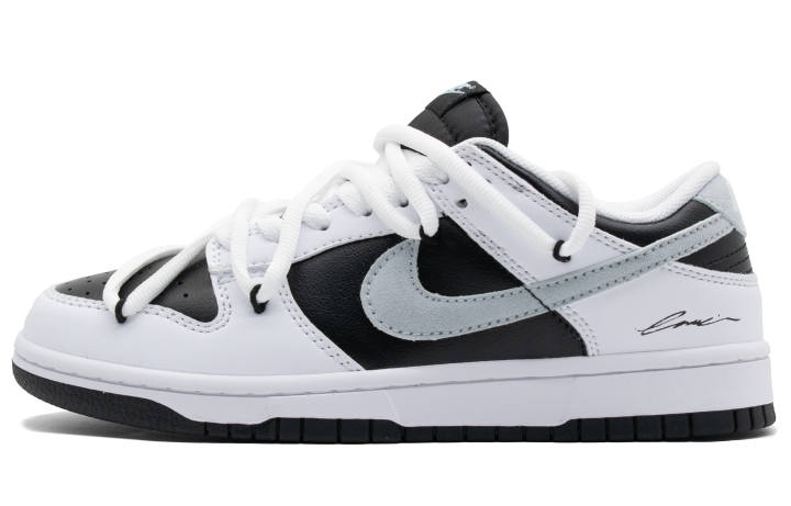 Nike Nike Dunk Bear WS Low top Skateboard Shoes Unisex Black