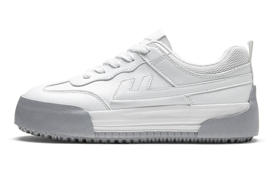 Warrior Slip Resistant, Abrasion Resistant, Lightweight Low top Skateboard Shoes Women's White Gray