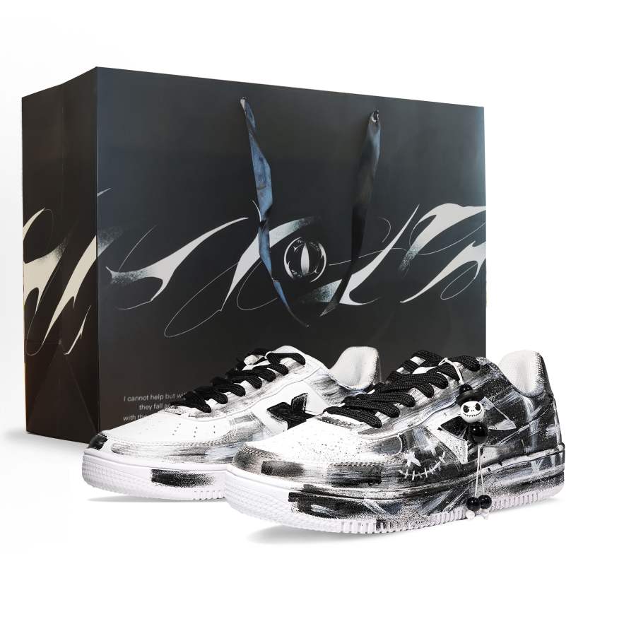 XTEP Air Force 1 Slip Resistant Cushioning Abrasion Resistant Low top Skateboard Shoes Unisex Black White